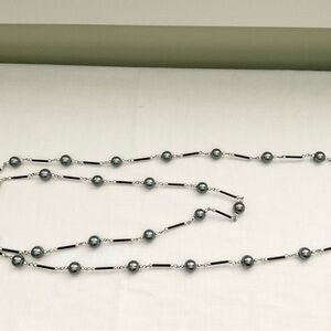 PEWTER FAUX PEARL NECKLACE
